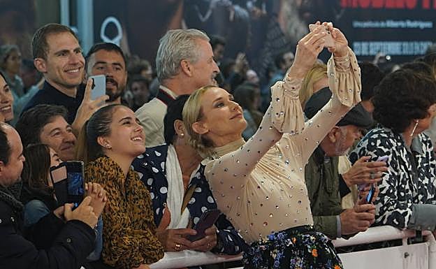 Vídeo: Las estrellas por la última alfombra roja del festival. Foto: Diane Kruger hizo las delicias del público en cada una de sus apariciones. 