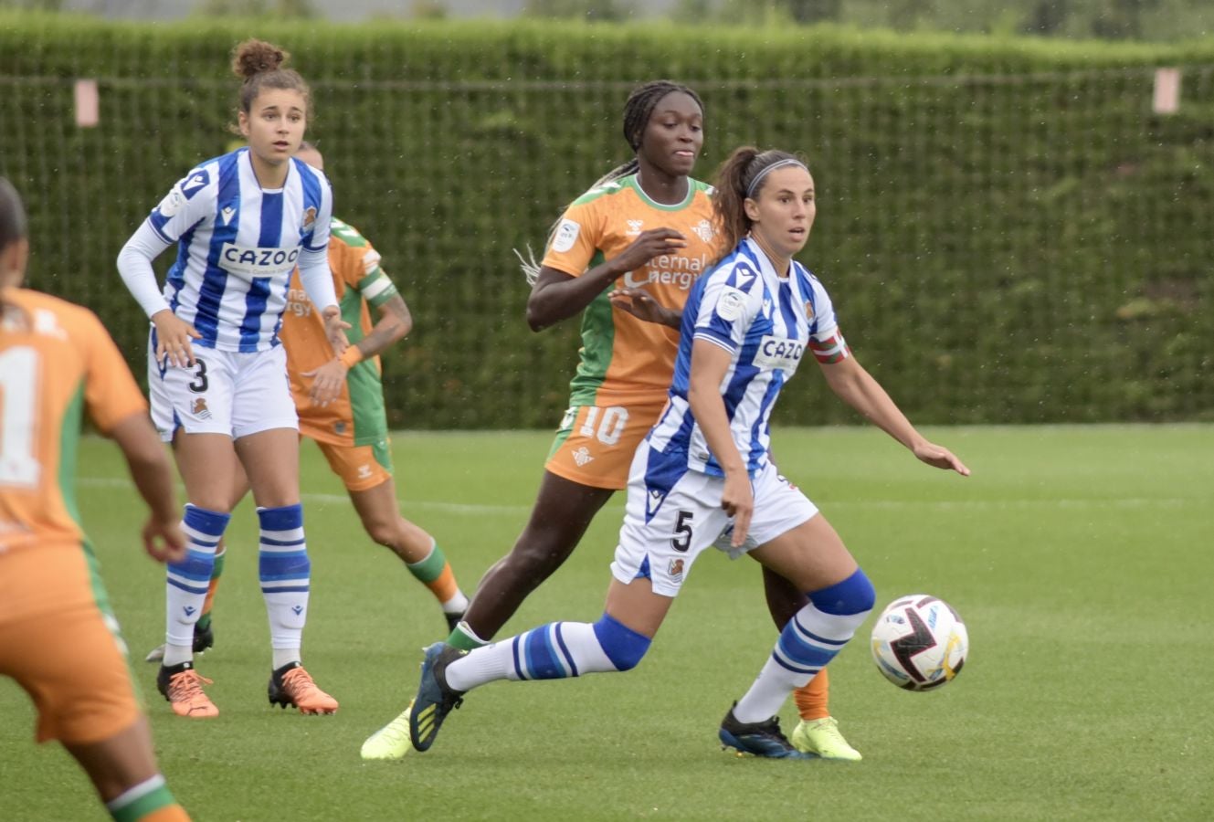 Real y Betis firman un gran partido que descubre algunas de las potencialidades del equipo de Natalia Arroyo pero también puntos a cuidar el jueves en Múnich. 
