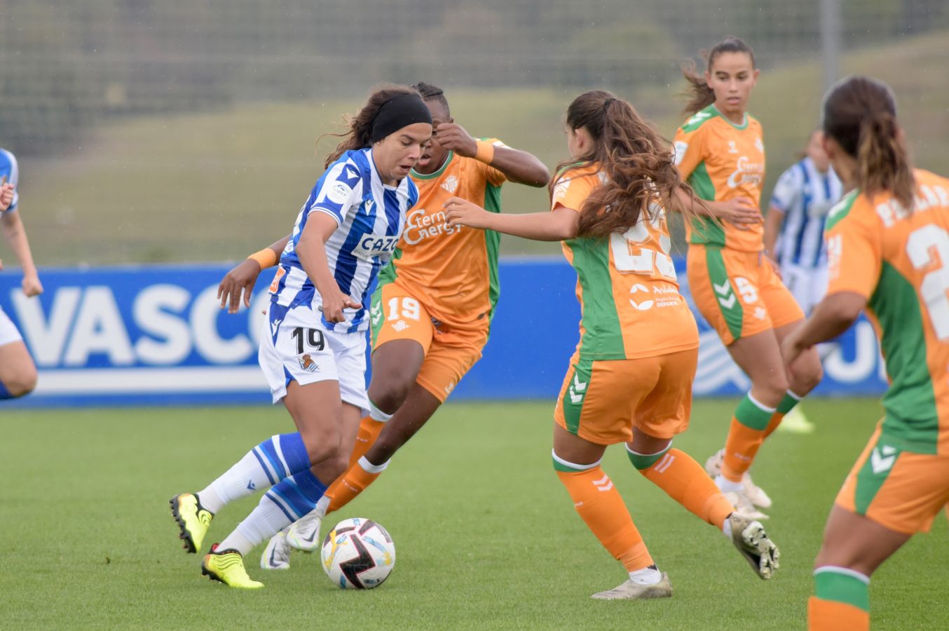 Real y Betis firman un gran partido que descubre algunas de las potencialidades del equipo de Natalia Arroyo pero también puntos a cuidar el jueves en Múnich. 
