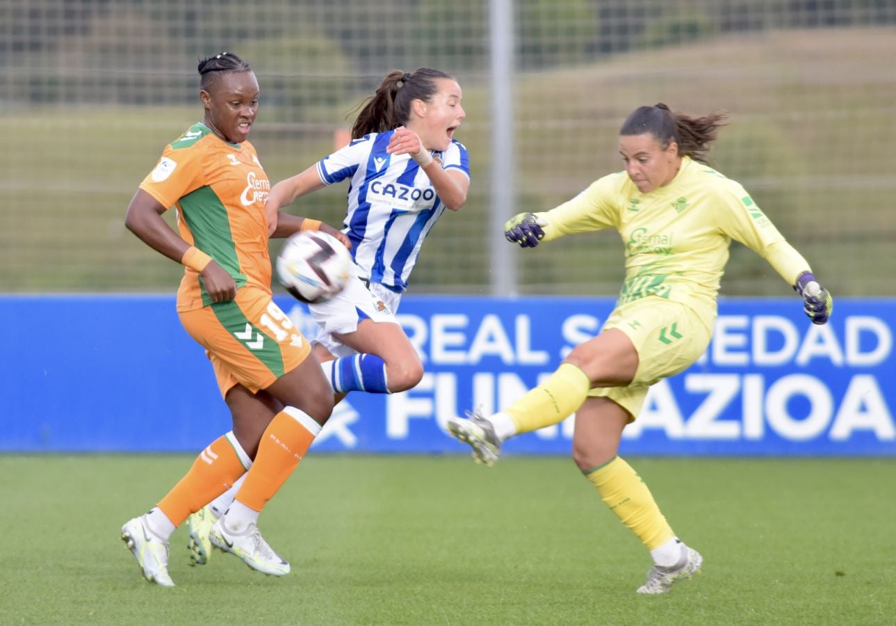 Real y Betis firman un gran partido que descubre algunas de las potencialidades del equipo de Natalia Arroyo pero también puntos a cuidar el jueves en Múnich. 