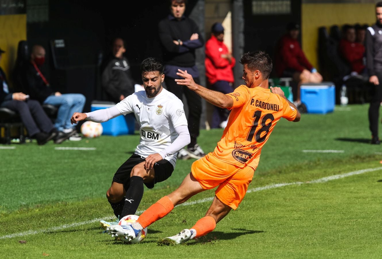 El Alcoyano se ha llevado el triunfo este mediodía de Irun gracias a un tanto de Juanan en el 81, justo después de que Sánchez pusiese las tablas con un golazo para los de casa.