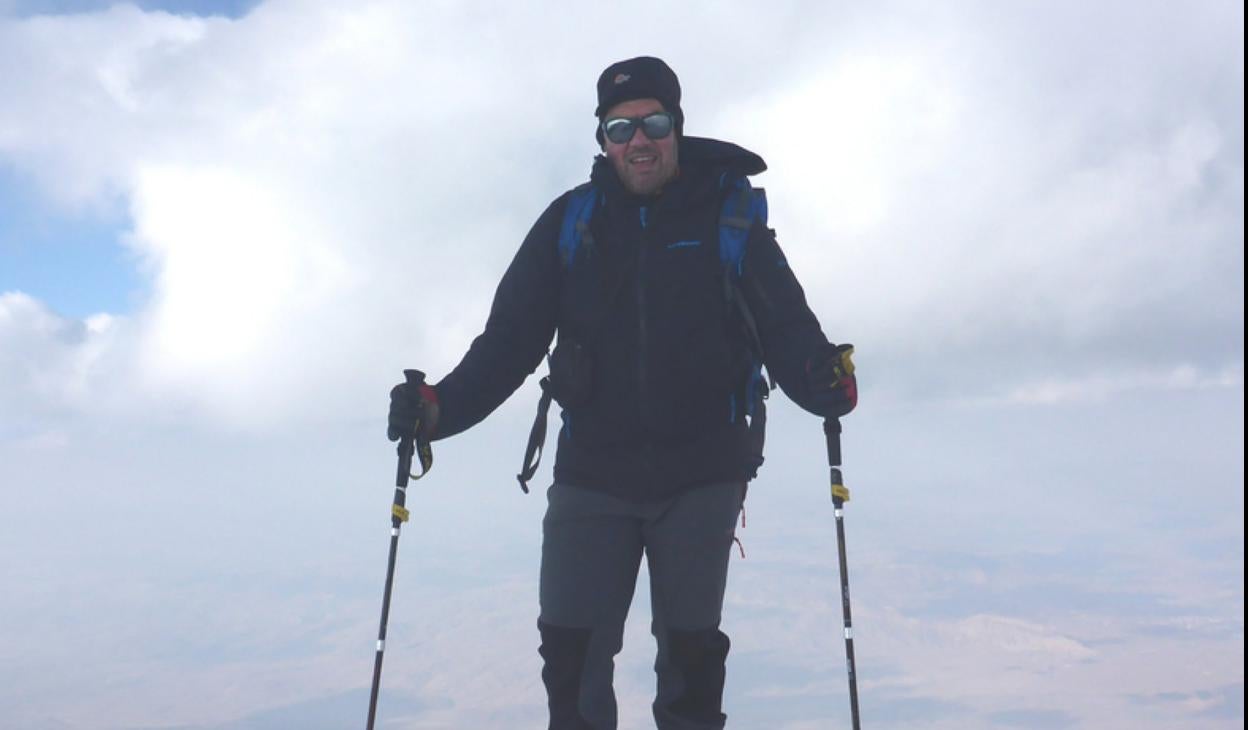Pedro García el pasado mes de agosto en la cumbre del monte Ararat.