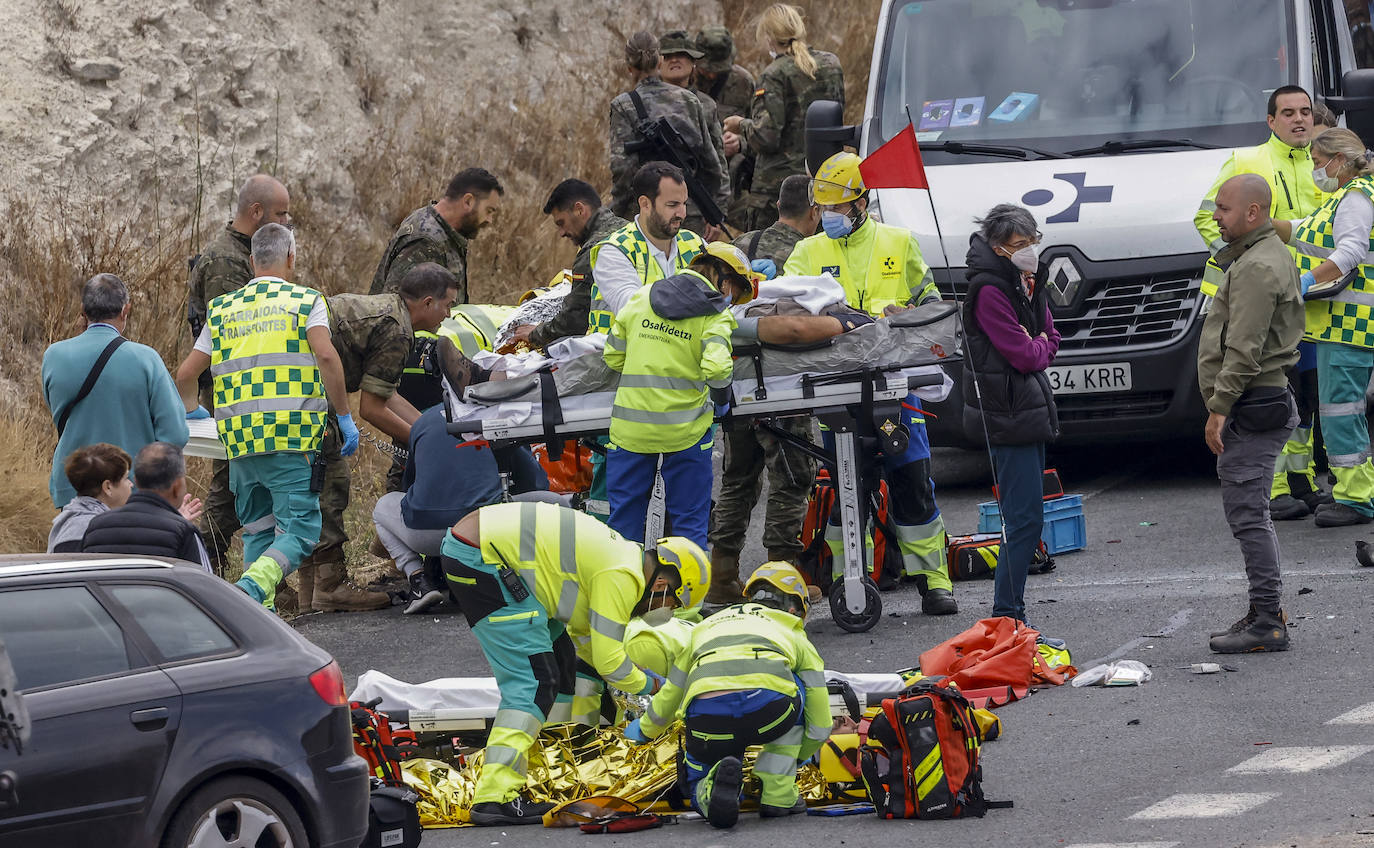 Fotos: Accidente múltiple en la A-1 en Vitoria