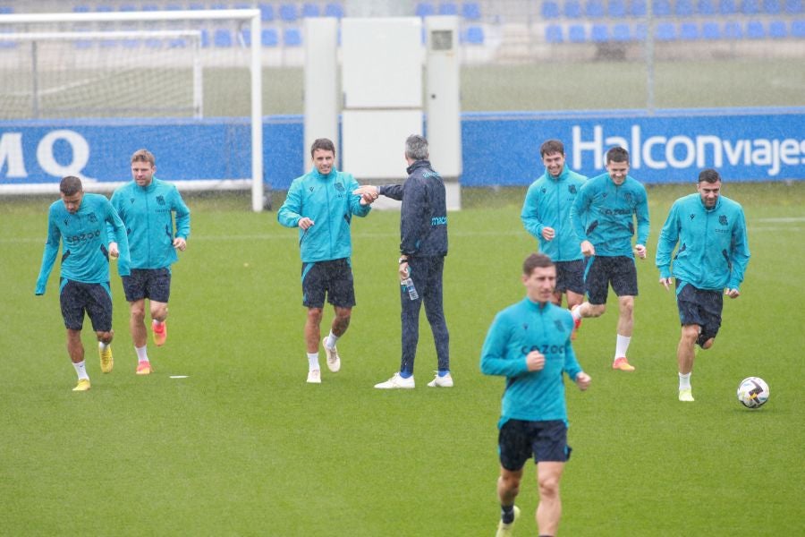 Fotos: La Real vuelve al trabajo a la espera de los internacionales