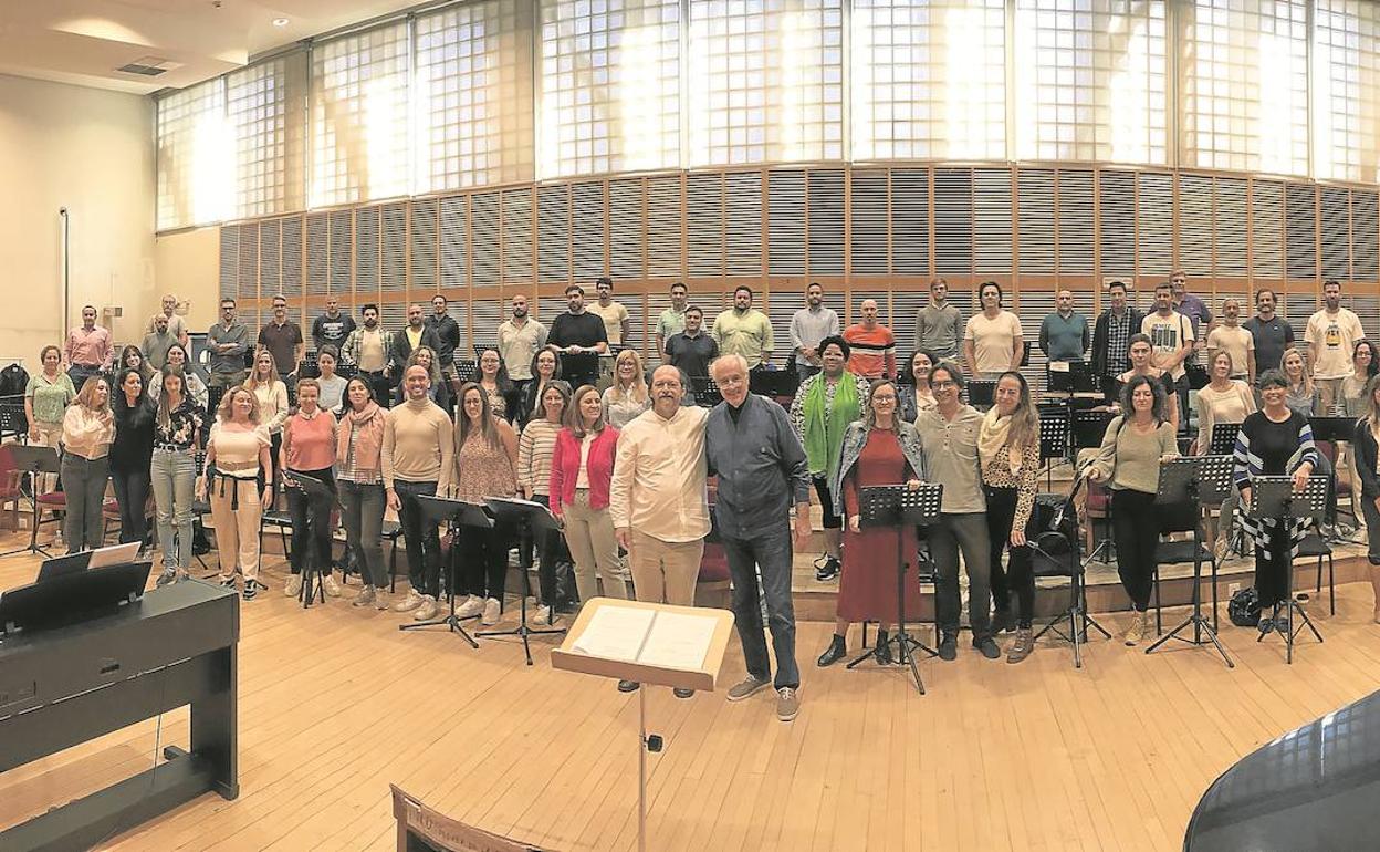 Coro titular del Teatro Real - Intermezzo. 