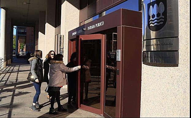 La rebaja fiscal del Gobierno en IRPF beneficiaría a 170.000 contribuyentes guipuzcoanos