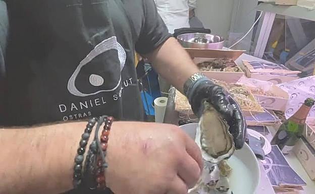 San Sebastián Gastronomika: ¿Cómo abrir correctamente una ostra?