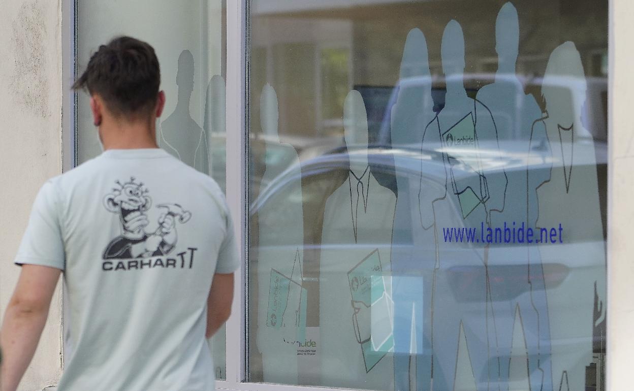 Paro en septiembre: La afiliación apenas crece en Gipuzkoa en septiembre, pero marca el registro más alto de este mes