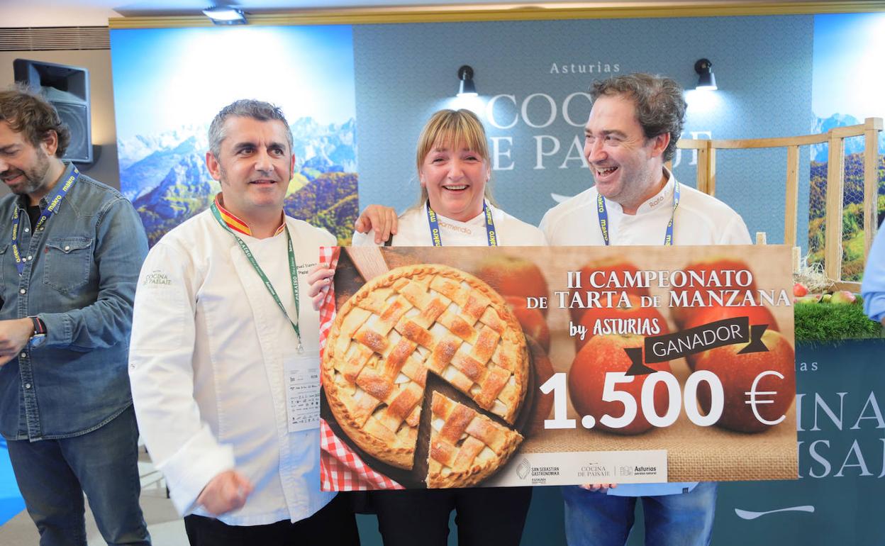 Elena Garmendia, pastelera vizcaína del restaurante La Carpintería de Vigo tras ganar el II Campeonato de España.