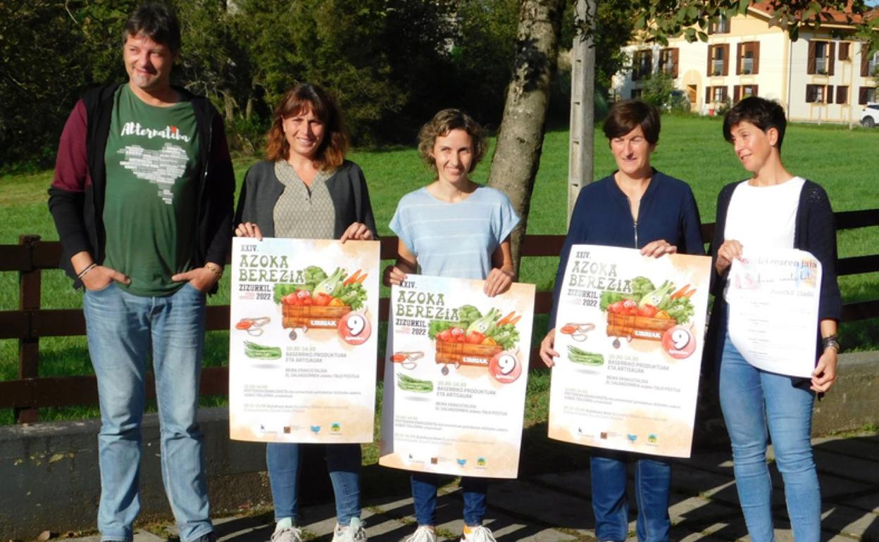 Urruzola, Azpeitia, Lertxundi, Larrea y Amenabar, en la presentación. 