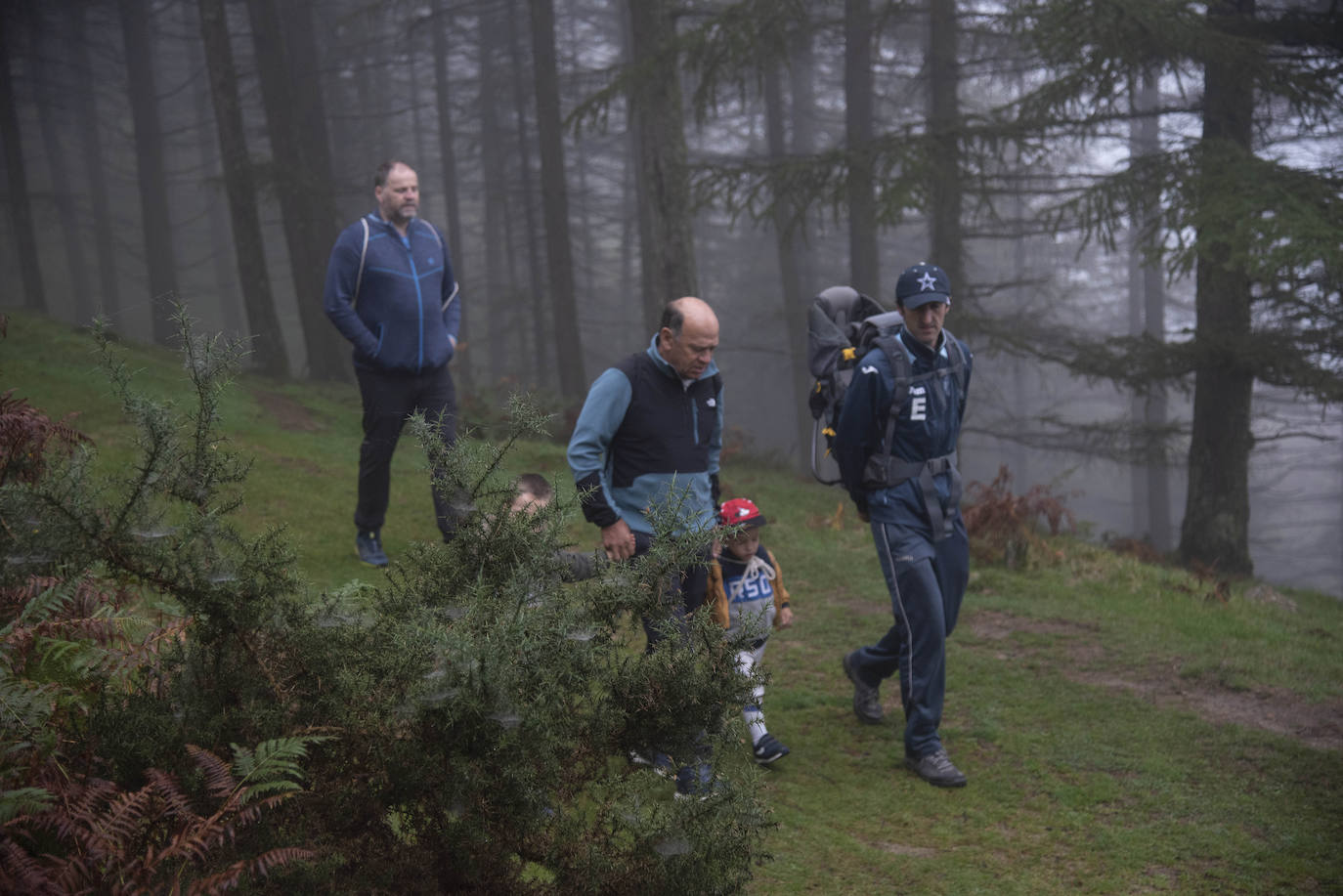 Fotos: Éxito en la salida a Oianleku de Mendira