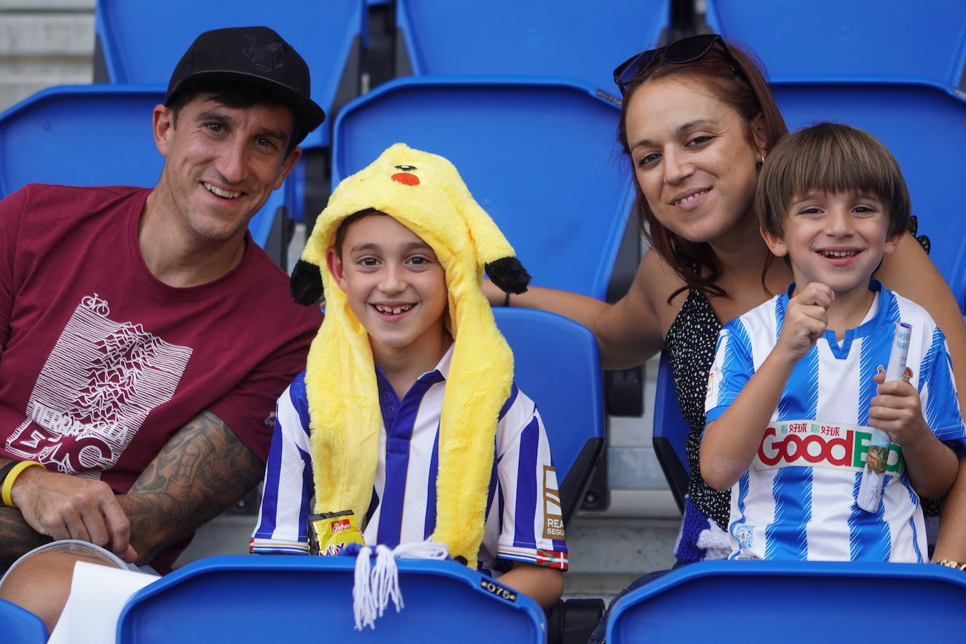 Fotos: Búscate en la grada