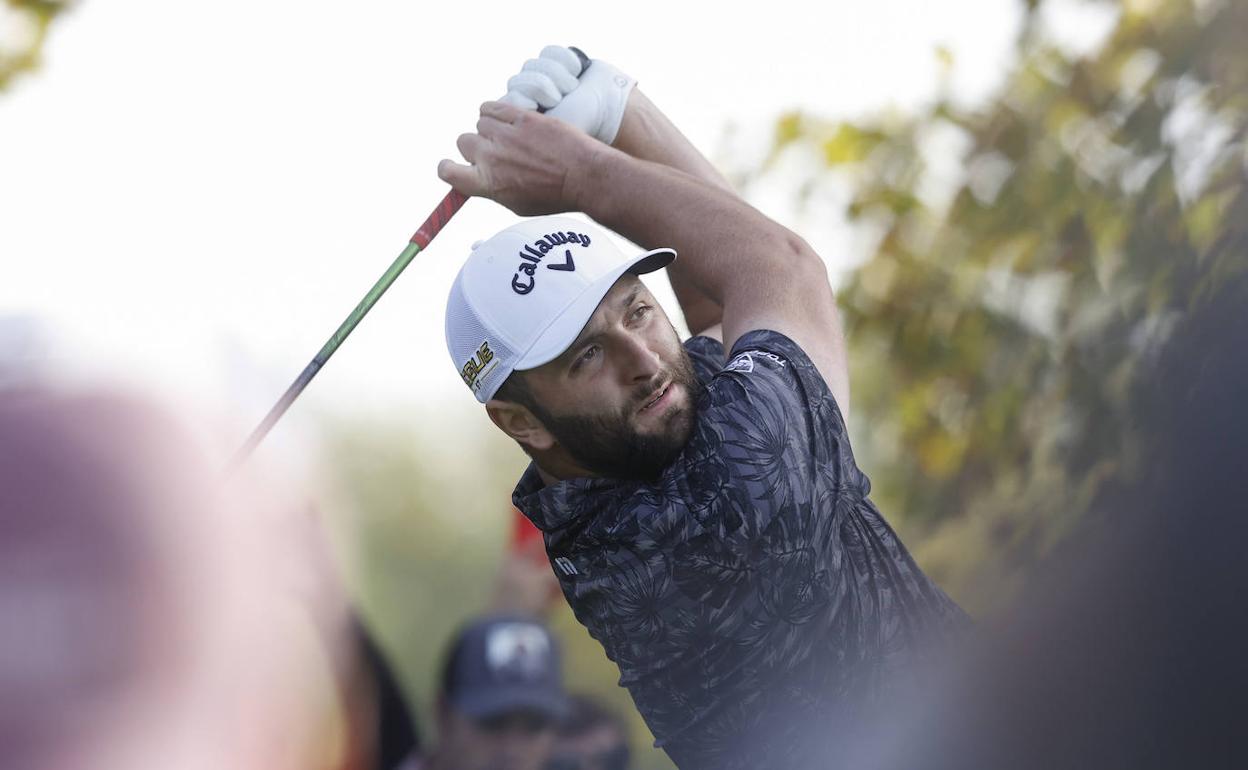 Jon Rahm afronta como líder la última vuelta del Open de España en Madrid. 