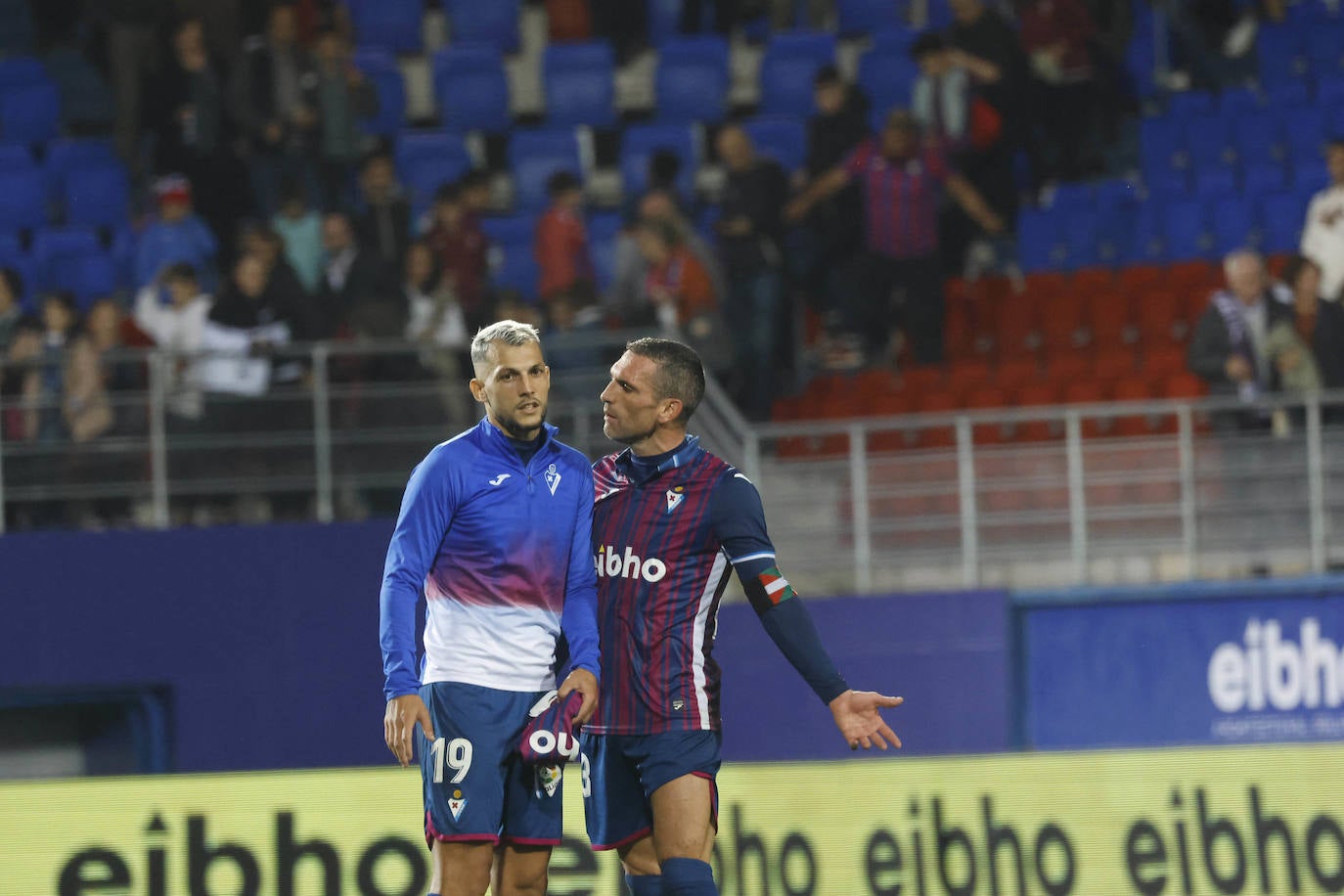 Fotos: El Eibar empata contra el Mirándes