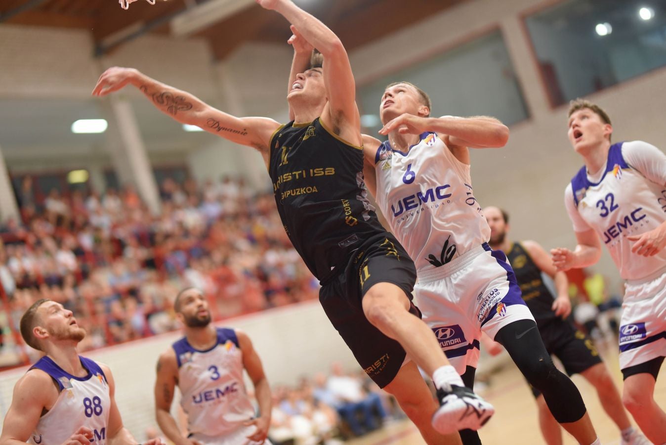 Fotos: El Juaristi cae ante el Valladolid