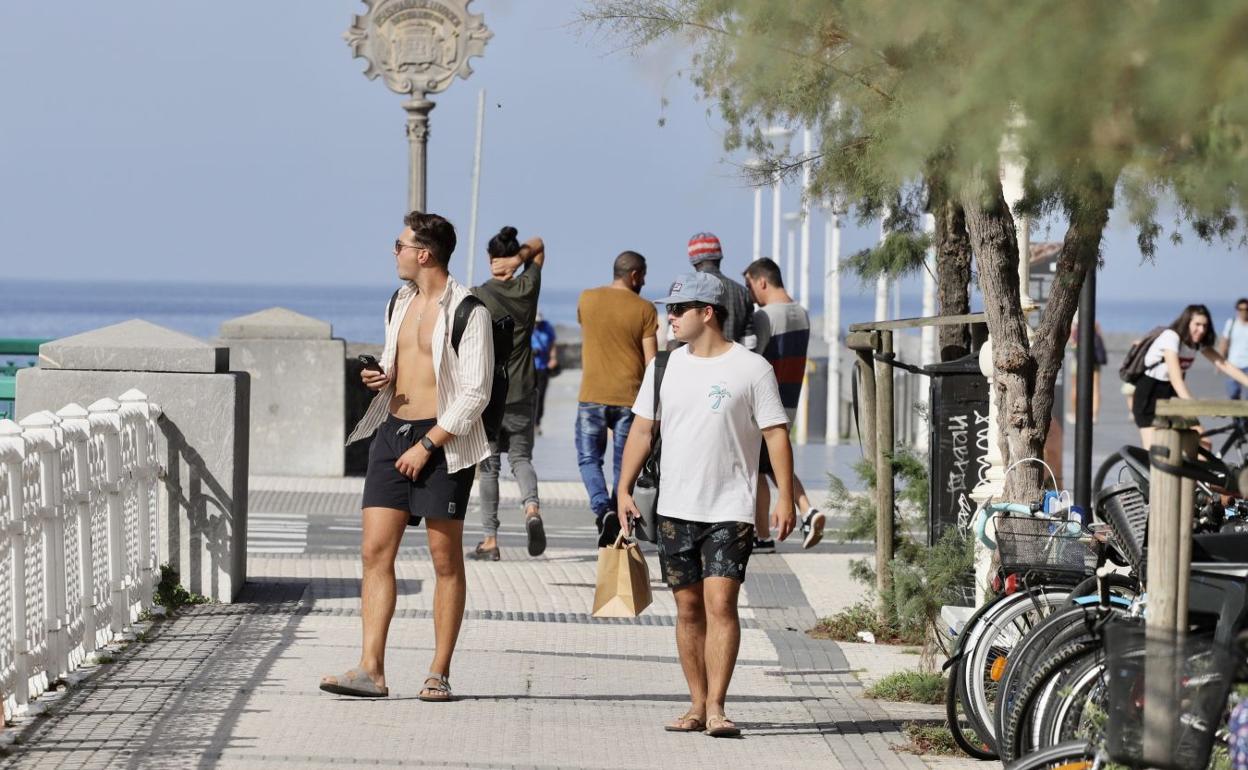 Parece una foto de verano pero ha sido tomada este martes en Donostia..