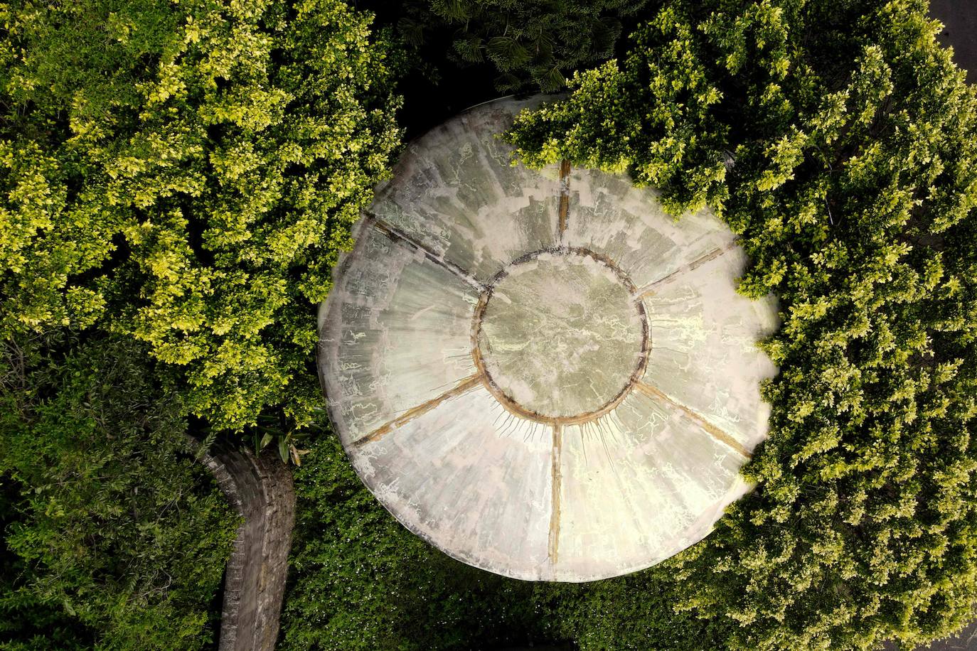 Fotos: El pueblo OVNI abandonado