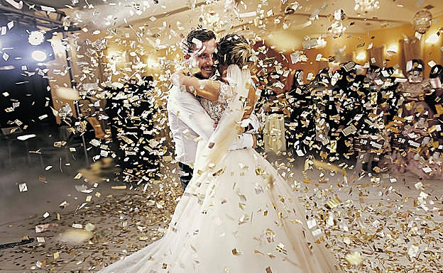 Bodas, profesionales de fotografía, restauración y viajes de boda en Donostia