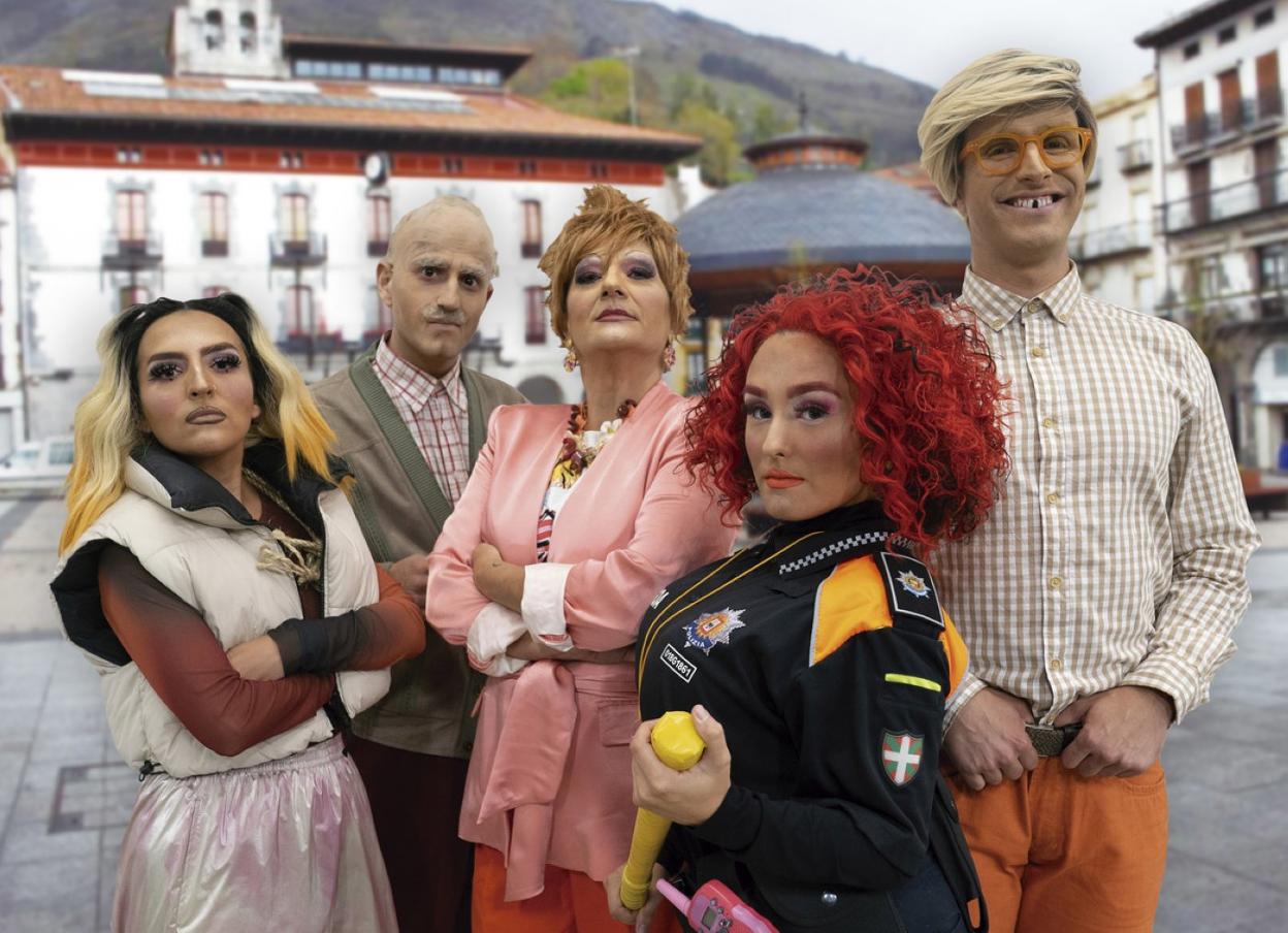 Herriko aktore taldea da 'Herriye' lanaren protagonista. 