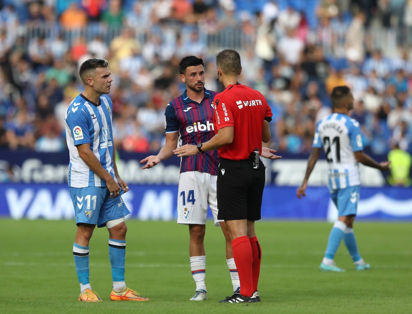 Fotos: Las mejores imágenes del Málaga-Eibar