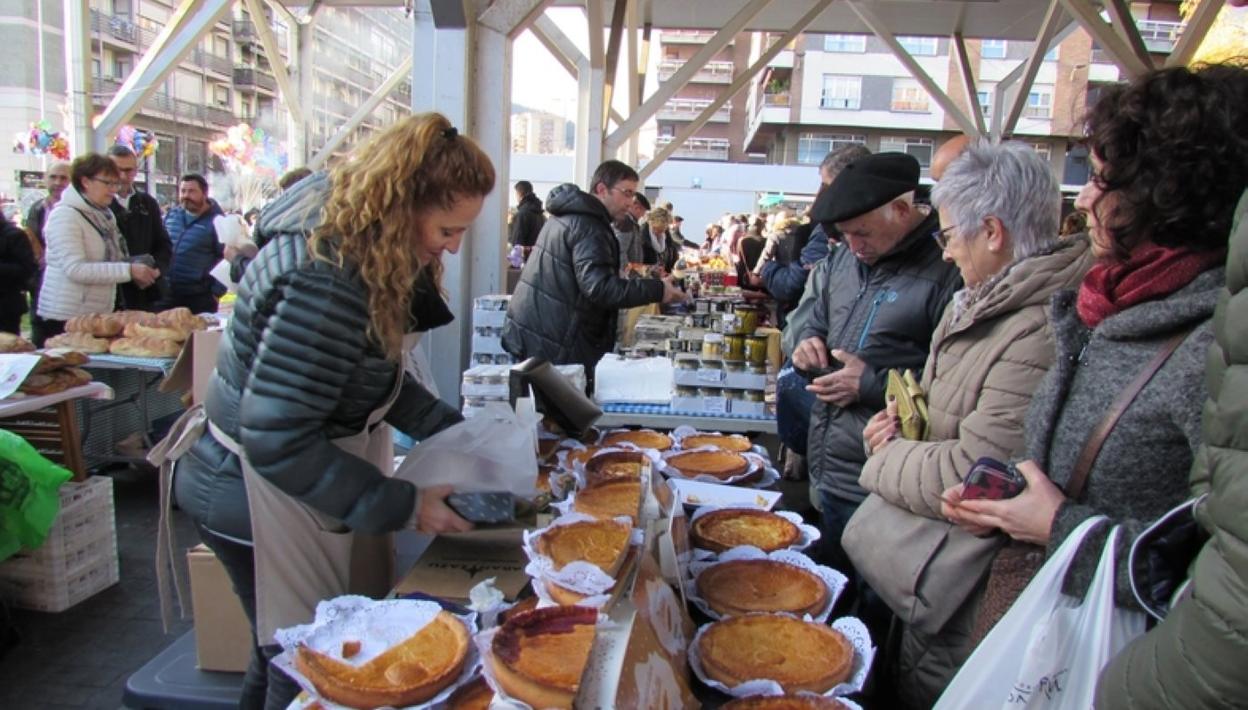 La plaza Biteri acogerá a un máximo de 60 puestos de venta. 