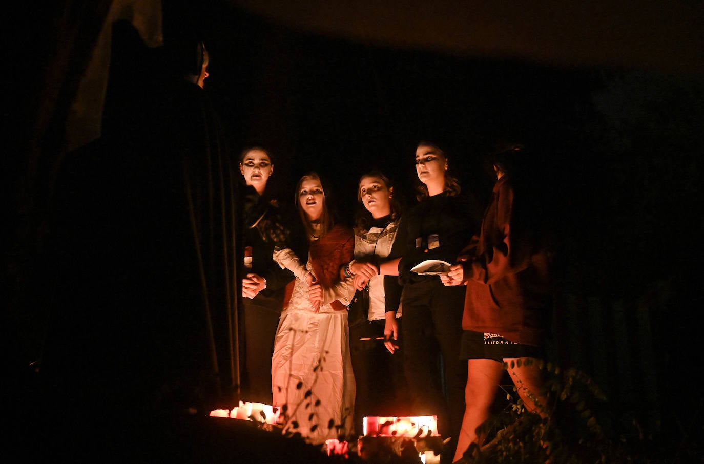 Fotos: La luz se adueño en la Gau beltza