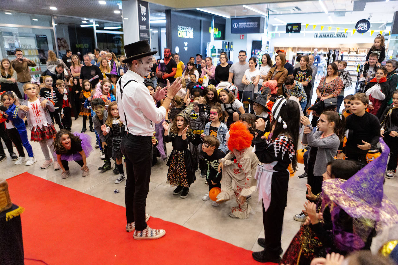 Fotos: La luz se adueño en la Gau beltza