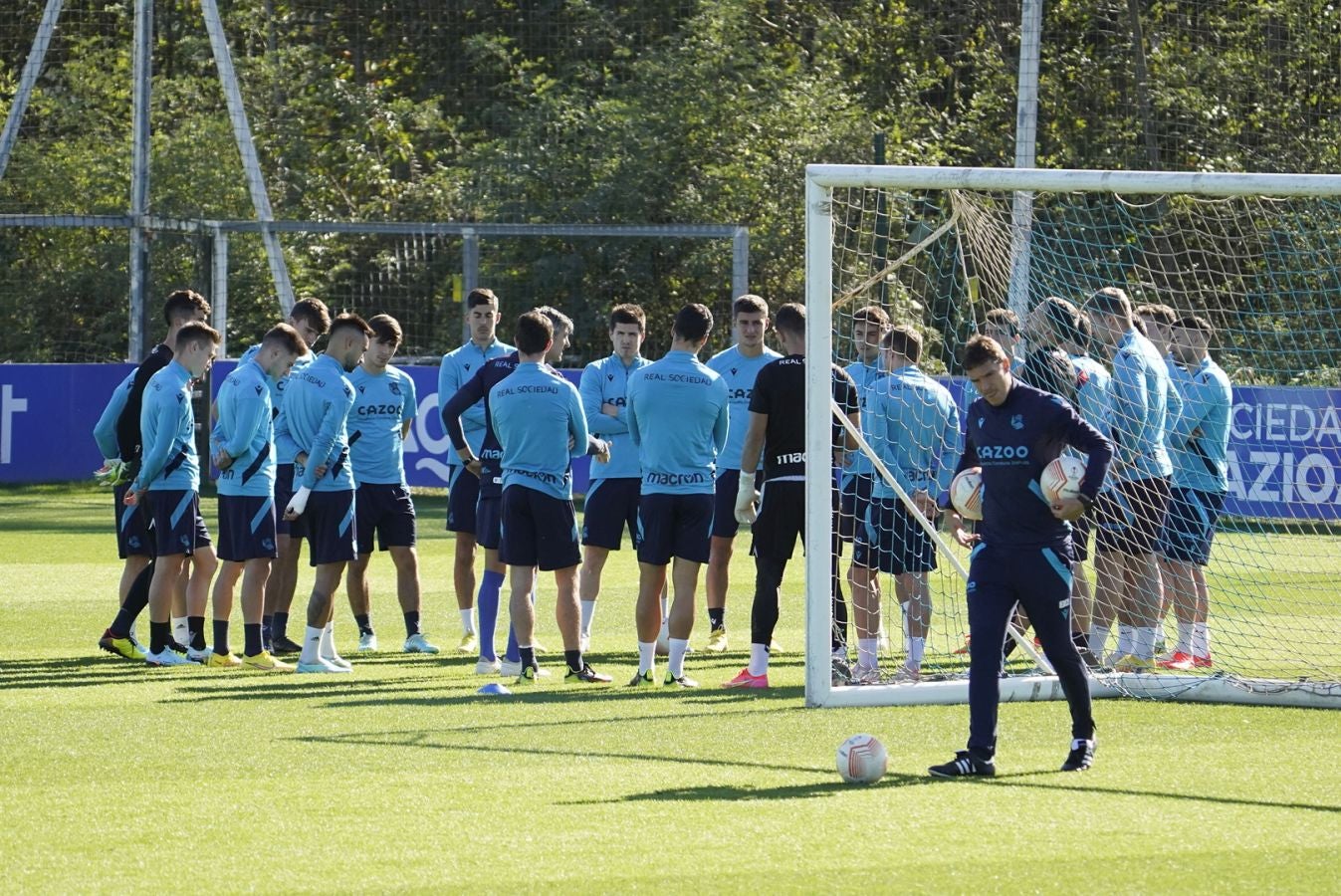 Fotos: Sin Silva ni Kubo a un día de recibir al Manchester United