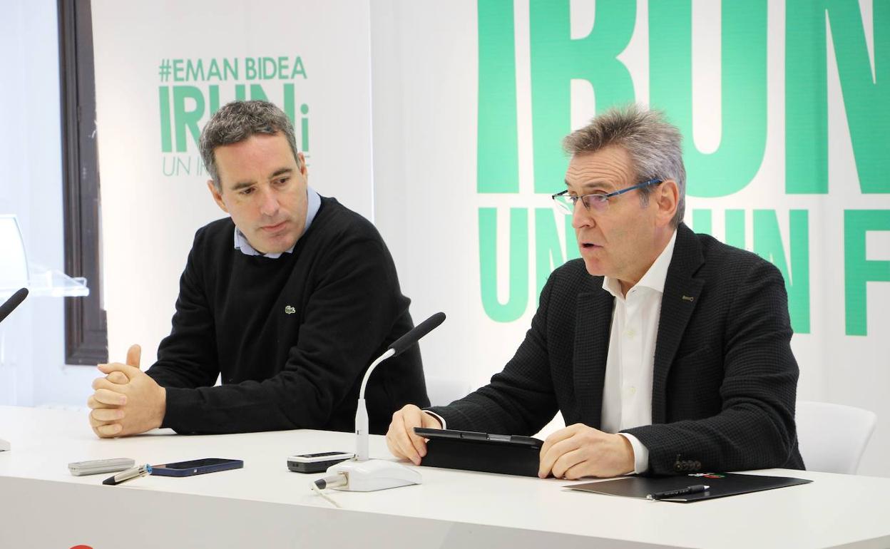 Josu Iguiñiz y Xabier Iridoy, este mediodía en rueda de prensa.