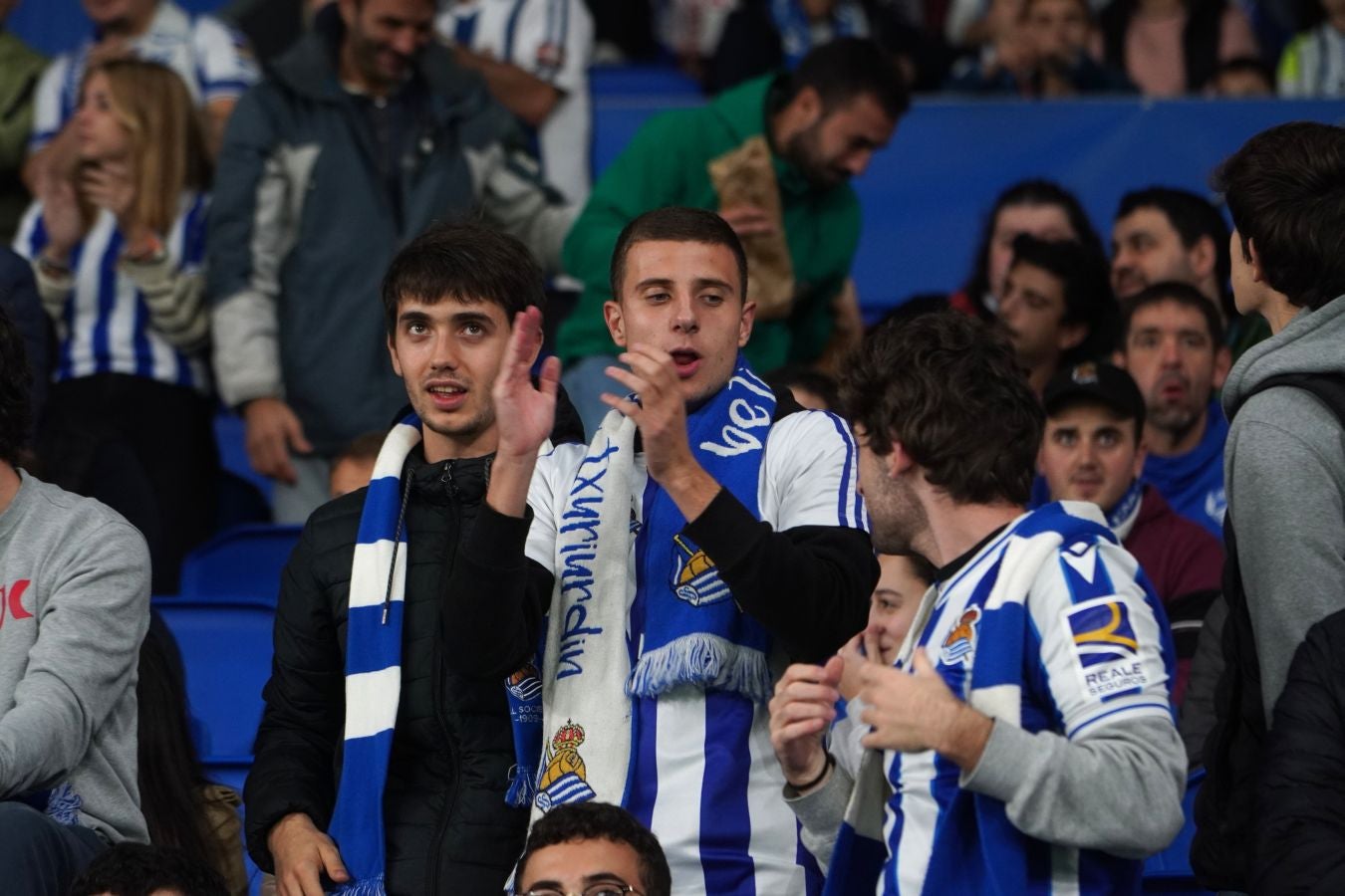 Fotos: Ambiente de gala en el Reale Arena