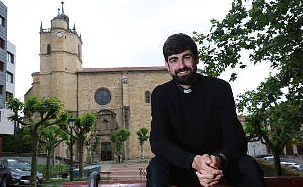Ormazabal comenzó a ejercer en Gipuzkoa durante el magisterio de Munilla. 