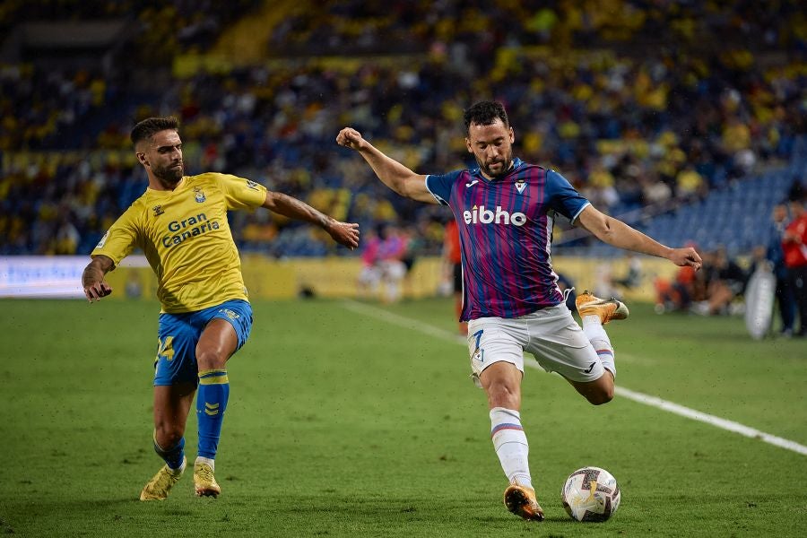 Fotos: Valioso punto para el Eibar