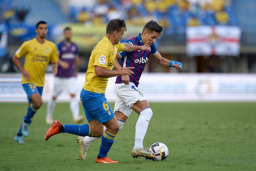 Fotos: Valioso punto para el Eibar