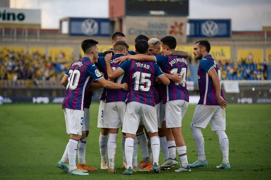 Fotos: Valioso punto para el Eibar