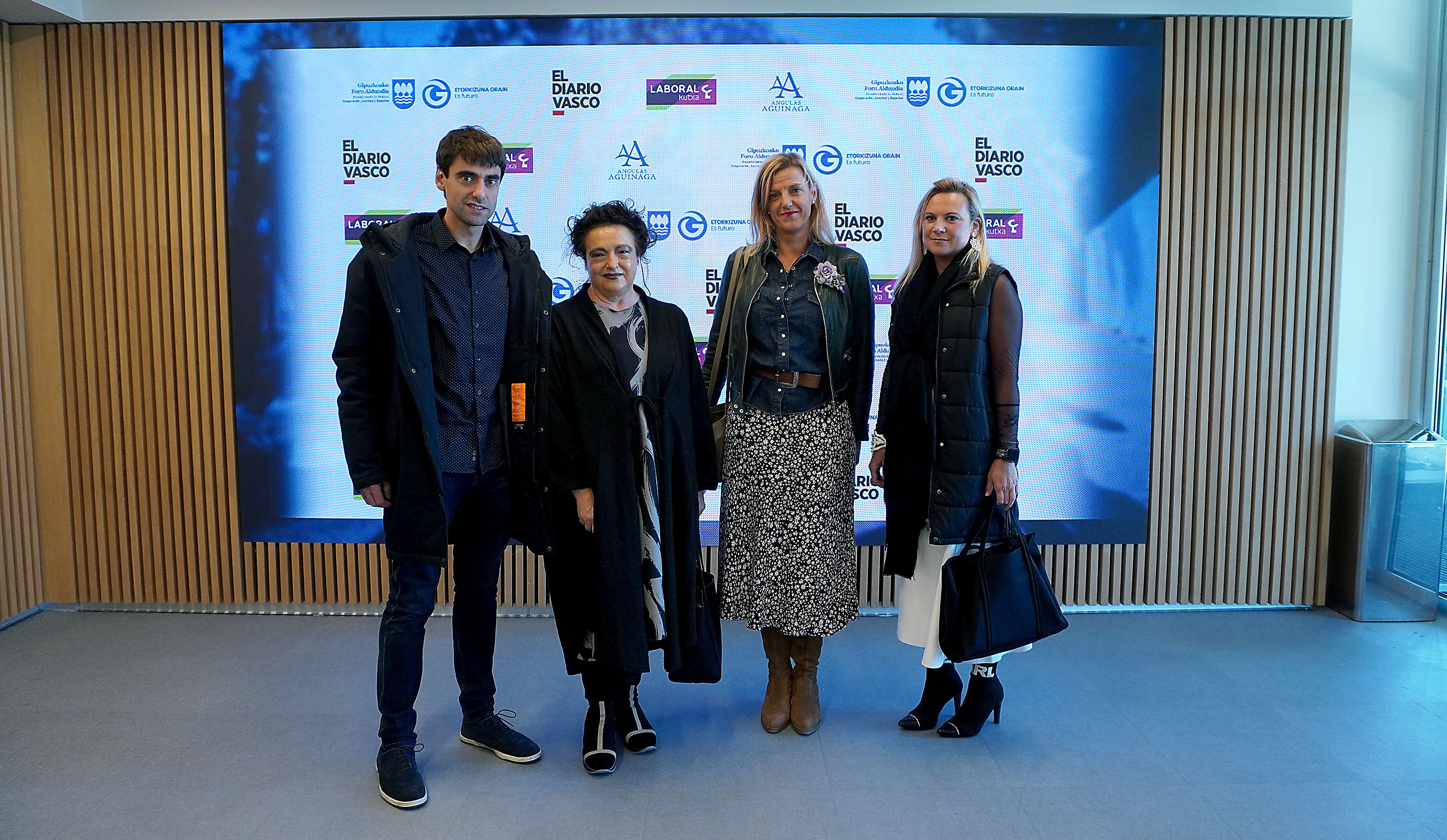 Dani Ariztimuño, Arantxa Olaizola, Nekane Navascués e Irene Zubiaurre, de Laboral Kutxa.