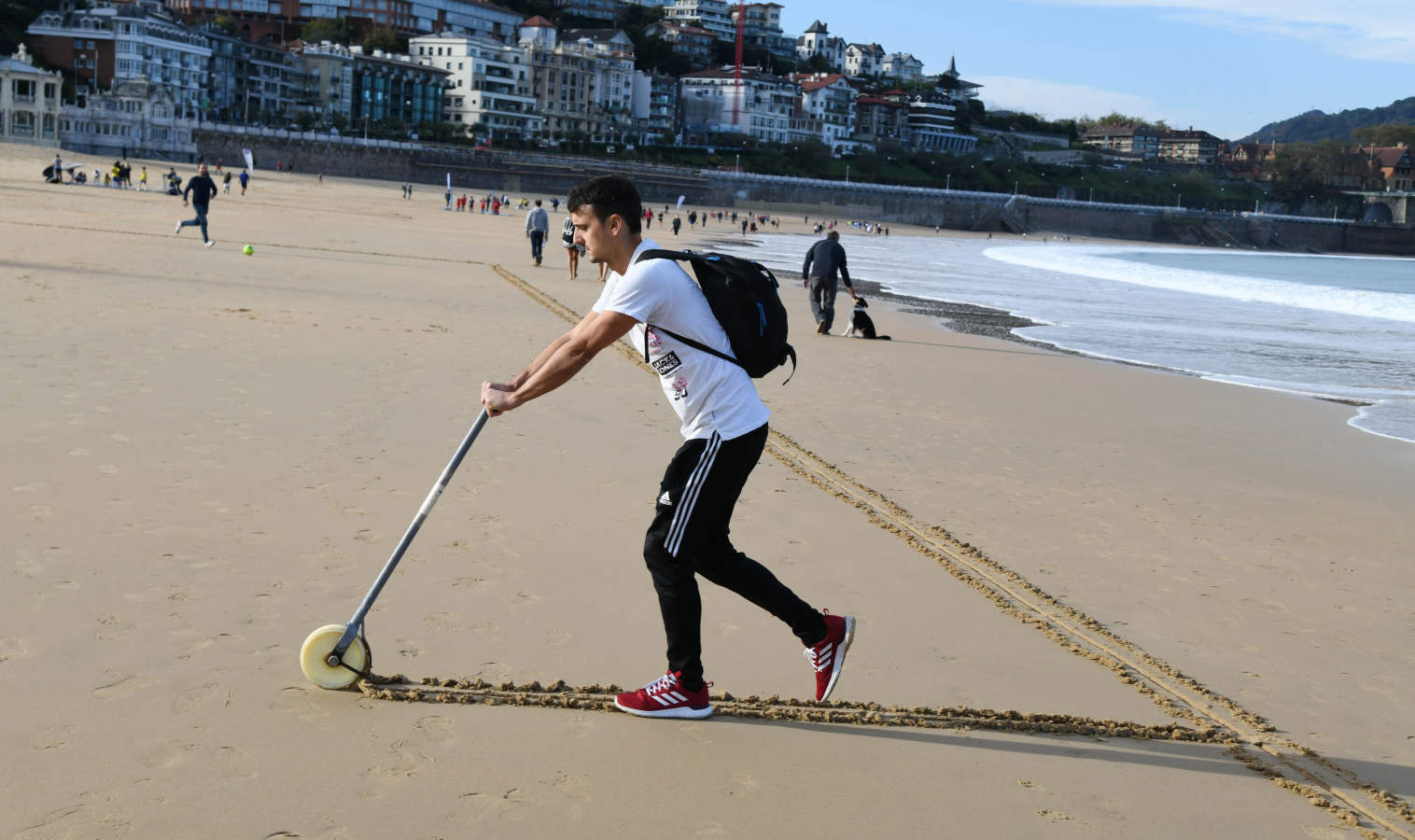Fotos: Comienza la temporada de fútbol playero en Donostia