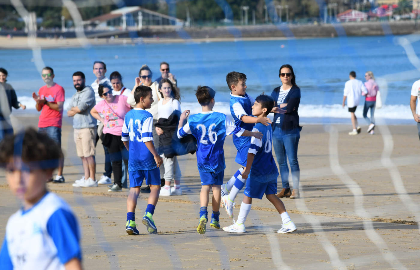 Fotos: Comienza la temporada de fútbol playero en Donostia