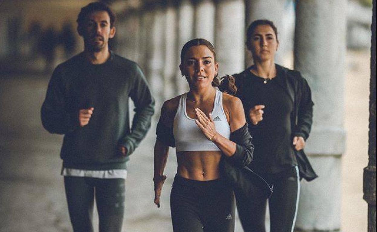 El look perfecto para correr la Behobia - San Sebastián que recomiendan las 'influencers'