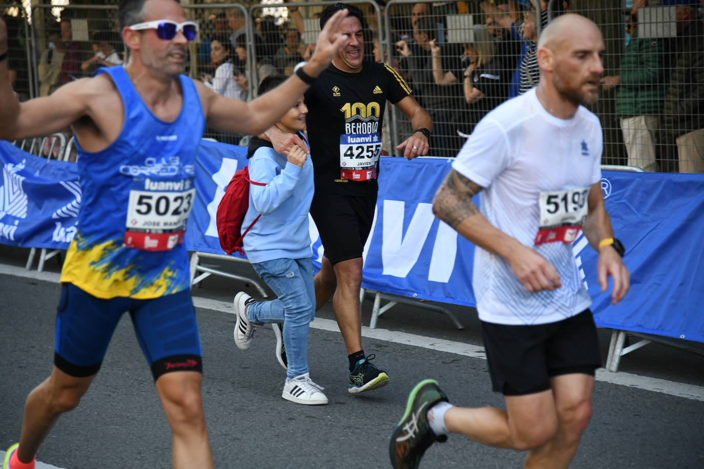 Fotos: Llegada a meta de los corredores