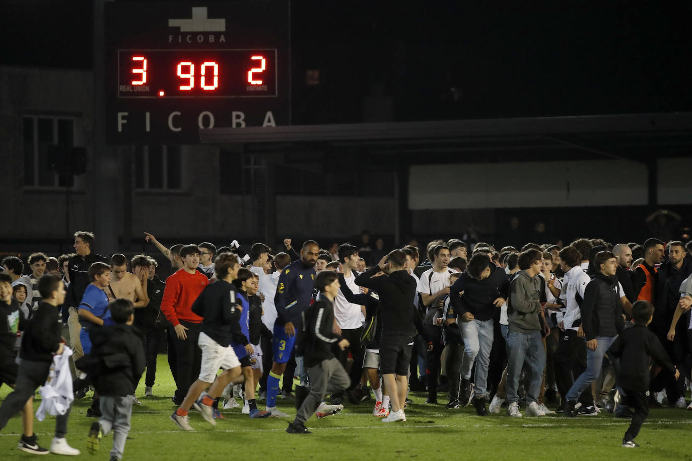 Fotos: Las mejores imágenes del Real Unión-Cádiz