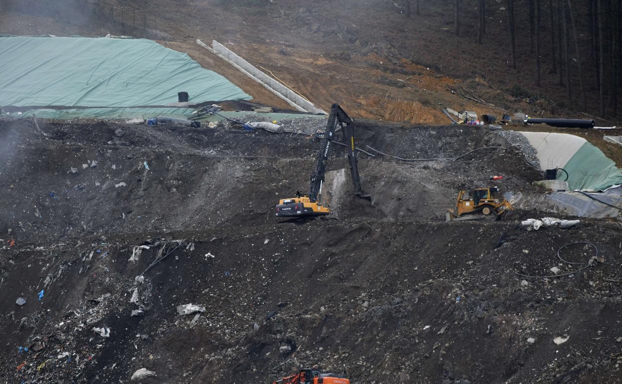 Trabajos de estabilización y búsqueda de los cuerpos en 2020 en Zaldibar. 