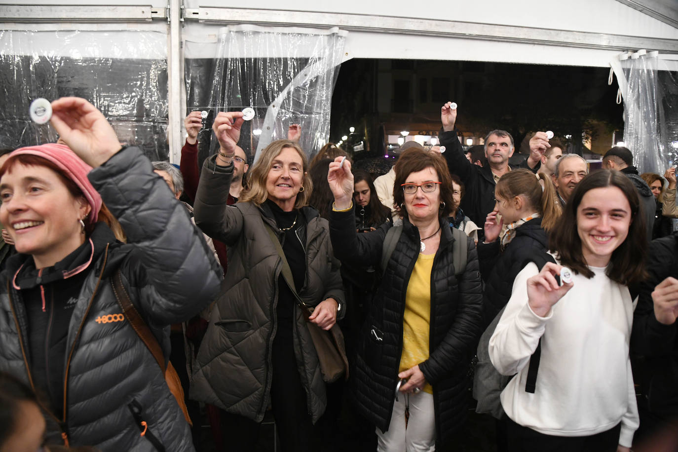 Fotos: Kaleetan hitzez ekiteko garaia hasi da Donostian