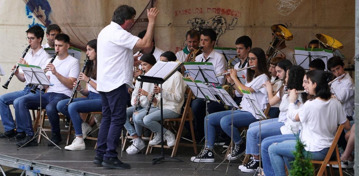 Los músicos de la escuela volverán a animar las calles. 