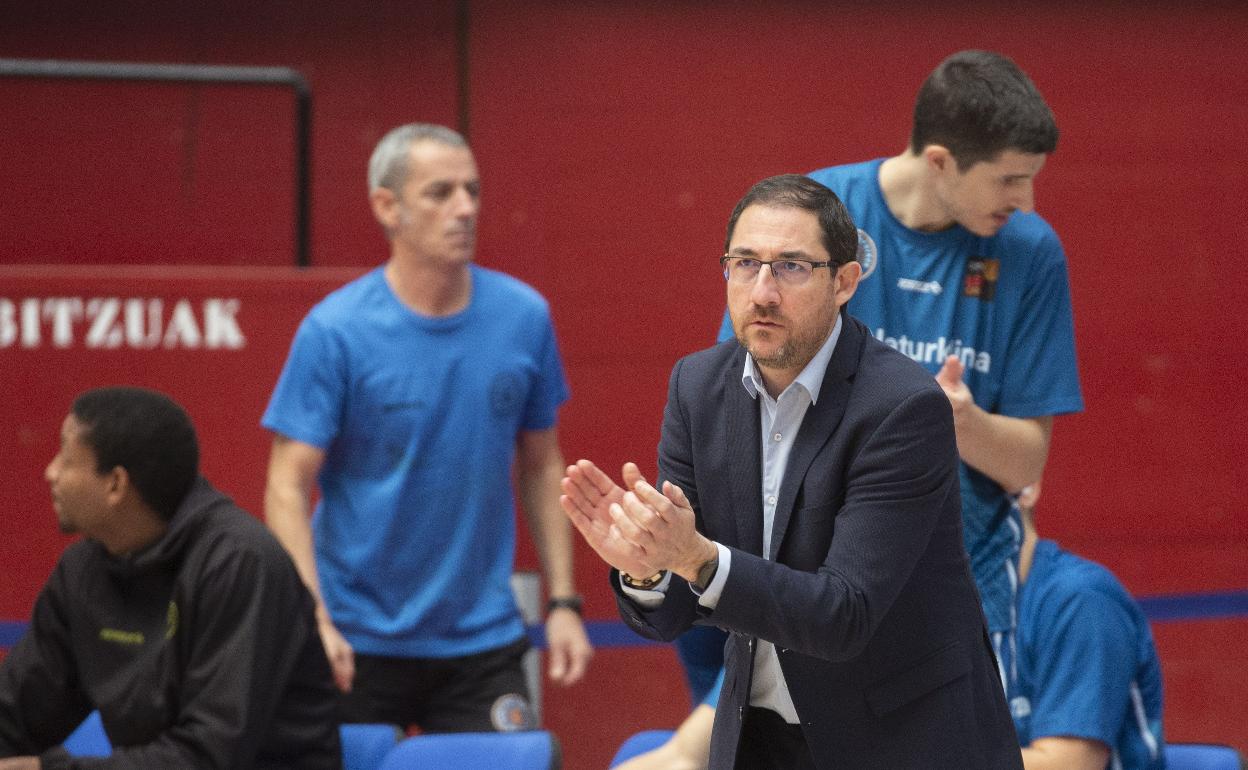 Lolo Encinas, durante el último partido de Liga contra el Palencia.