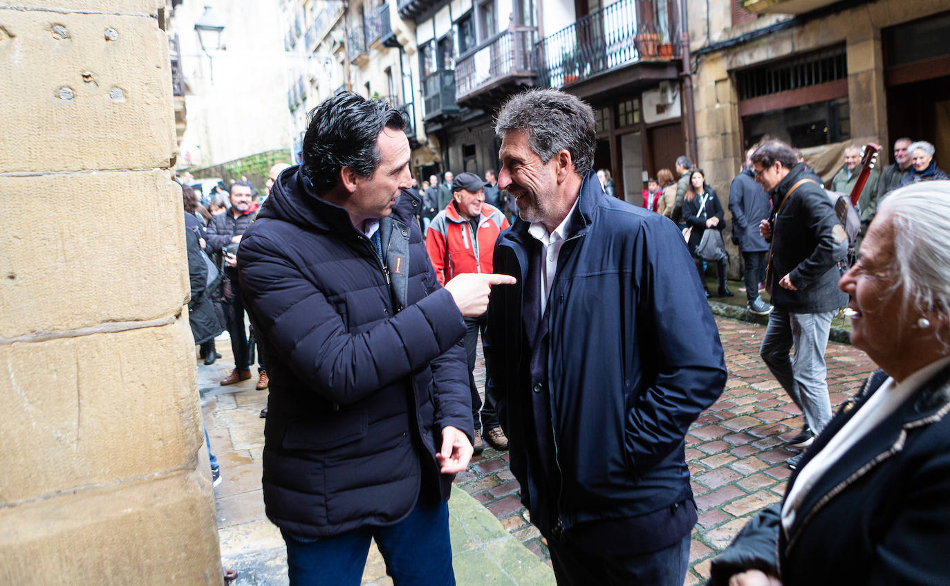 Fotos: Hondarribia entrega la insignia de oro a Unai Emery