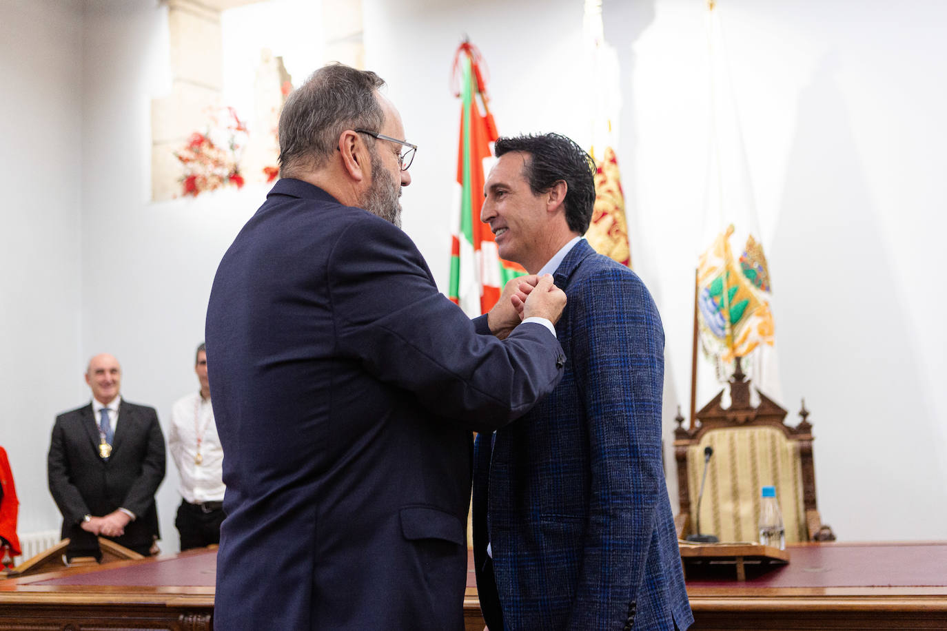 Fotos: Hondarribia entrega la insignia de oro a Unai Emery