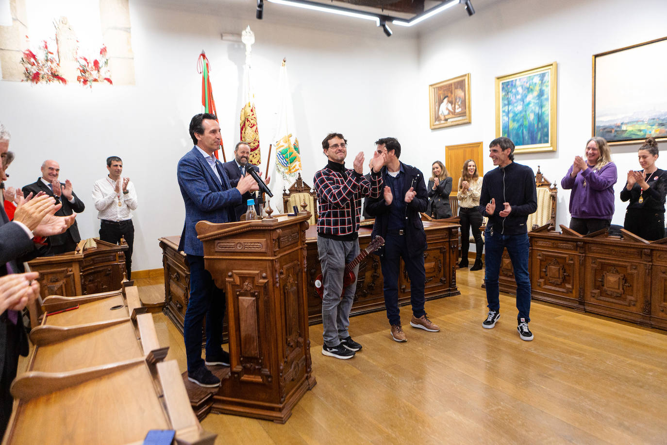 Fotos: Hondarribia entrega la insignia de oro a Unai Emery