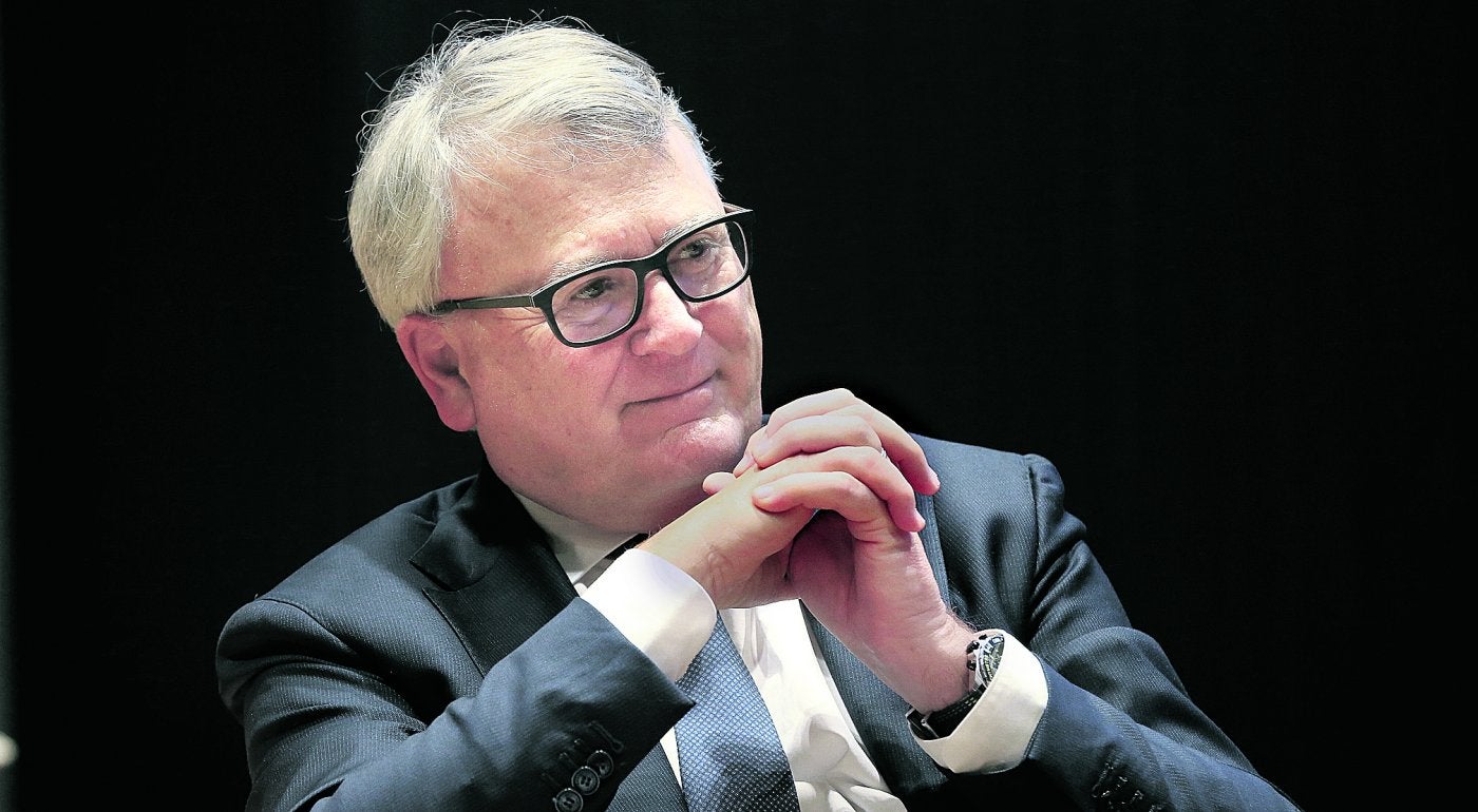 El comisario Nicolas Schmit, durante la entrevista realizada en Bilbao tras su participación en una cumbre sobre seguridad laboral. 