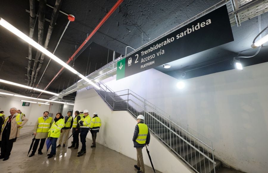 Fotos: Visita a la estación provisional de Atotxa