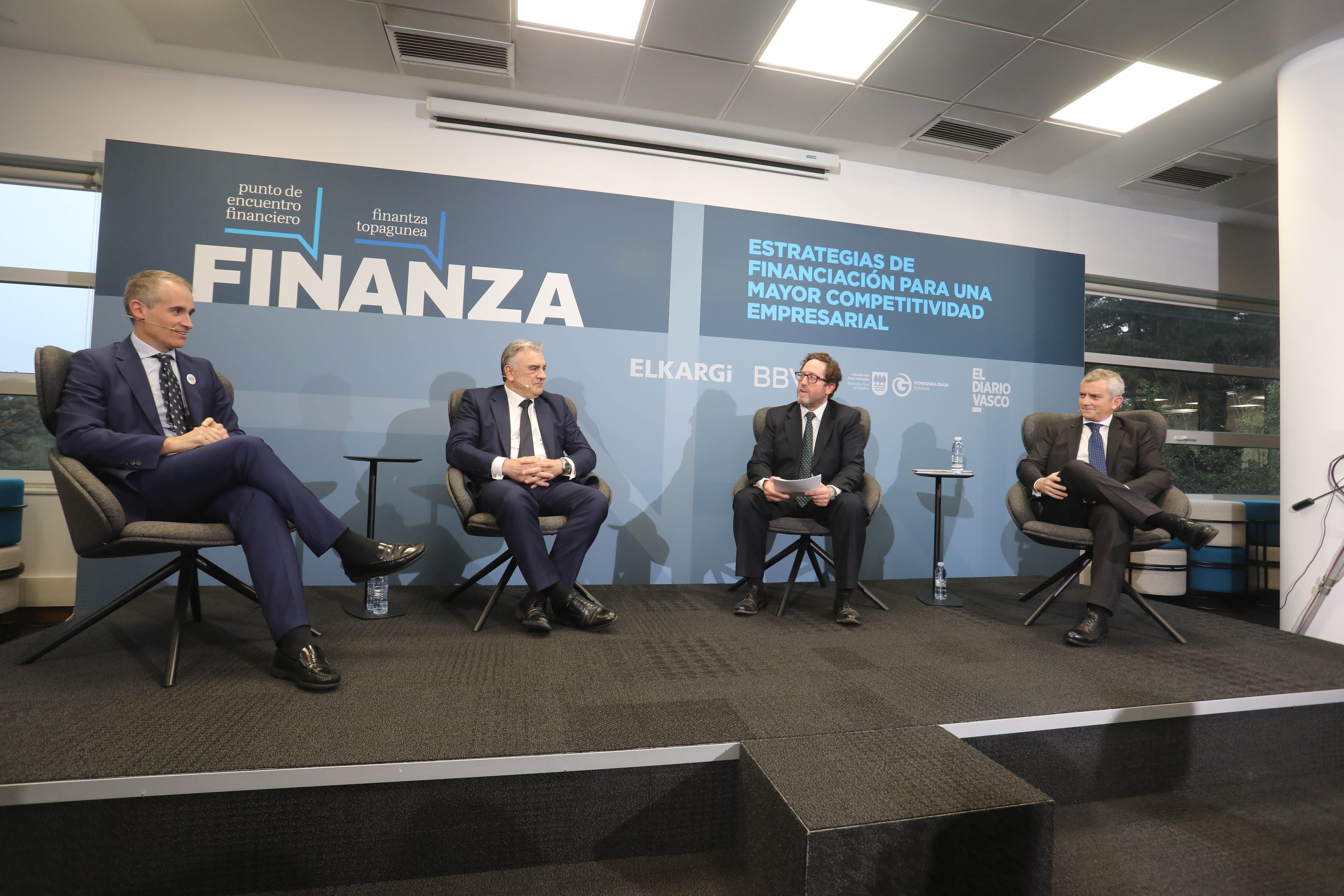 Fotos: El Foro Finanza reúne a los representantes del sector financiero